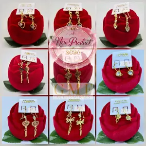 Anting Berlapis Emas Permata Ada Bandulnya Macam Macam Model Kategori Pertama
