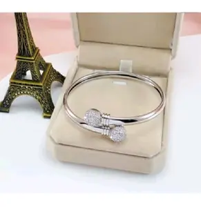 gelang  E.M.A.S.putih muda asli kadar700 dapat surat dari toko