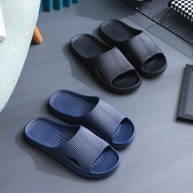 Slippers for men to wear at home in summer, non slip slippers for bathing, bathroom, odor proof, lightweight, casual home, men's and women's slippers