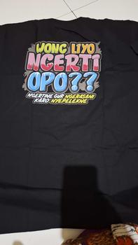 Product Review of Kaos kata kata Wong Liyo Ngerti Opo Baju Katun New Free Sticker from i**l f**i 1