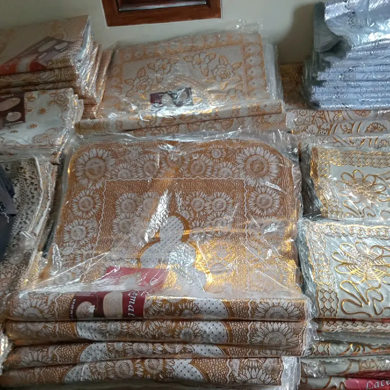 taplak meja tamu cantik anti air warna kuning gold/1pcs 4