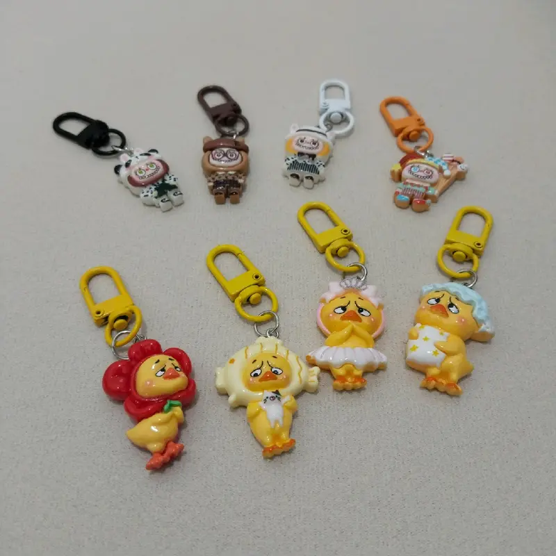 Gantungan Kunci Labubu Mini Ganci Souvenir Keychain 7