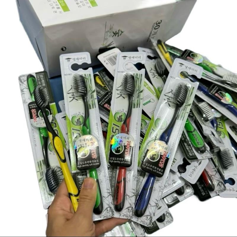 Combo 30 cây bàn chải đánh răng bàn chải than tre hoạt tính Hàn Quốc Bossi- Làm sạch mảng bám trên răng và nướu hiệu quả trắng răng