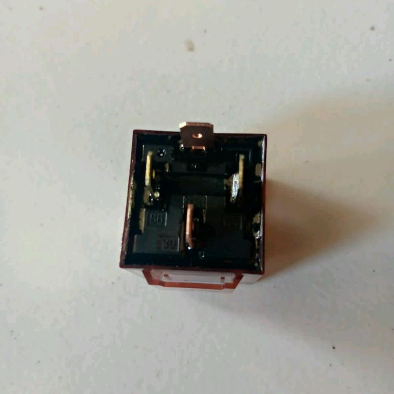 rilay 4 kaki 12 sampai 24 volt .80 ampere 2