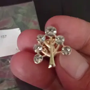 【Aylee】Logam Kristal Berlian Bros Bros Pohon Emas Wanita Pin  Pohon Emas yang Cocok dengan Pin Sorban B1183