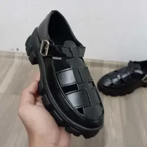 Sepatu Docmart Wanita Luna Terbaru Fashion Korean Style ootd kekinian oxford Shoes Kerja Kasual Cewek Premium Quality 2001 Bisa Cod Hitam