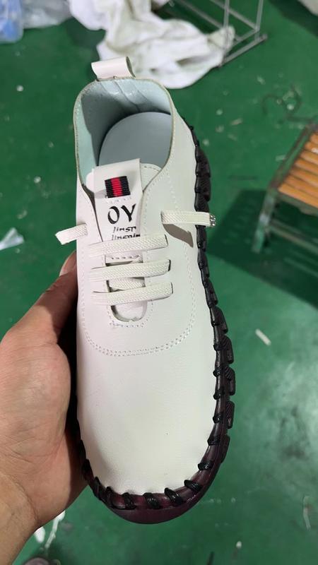 Product Introduction of Sneakers Women Shoes Leather Loafers Shoes for Women Comfortable Slip on Shoes Hand Sewing Thread Mom Shoes 9