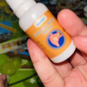 Obat Tetes Telinga Radang Telinga Infeksi Telinga Pendengaran Meredam Obat Telinga Bernanah Obat Telinga Berair 20ml Curek-Berdengung obat tetes telinga pelembut obat sakit telinga obat penyumbat telinga tetesan kotoran telinga kering keras