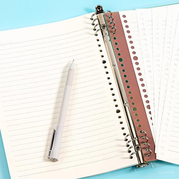 Deli Binder / Loose-Leaf Notebook A4 A5 B5 Strap Kunci HXX-3 Plastik Kertas Metal Paper 4
