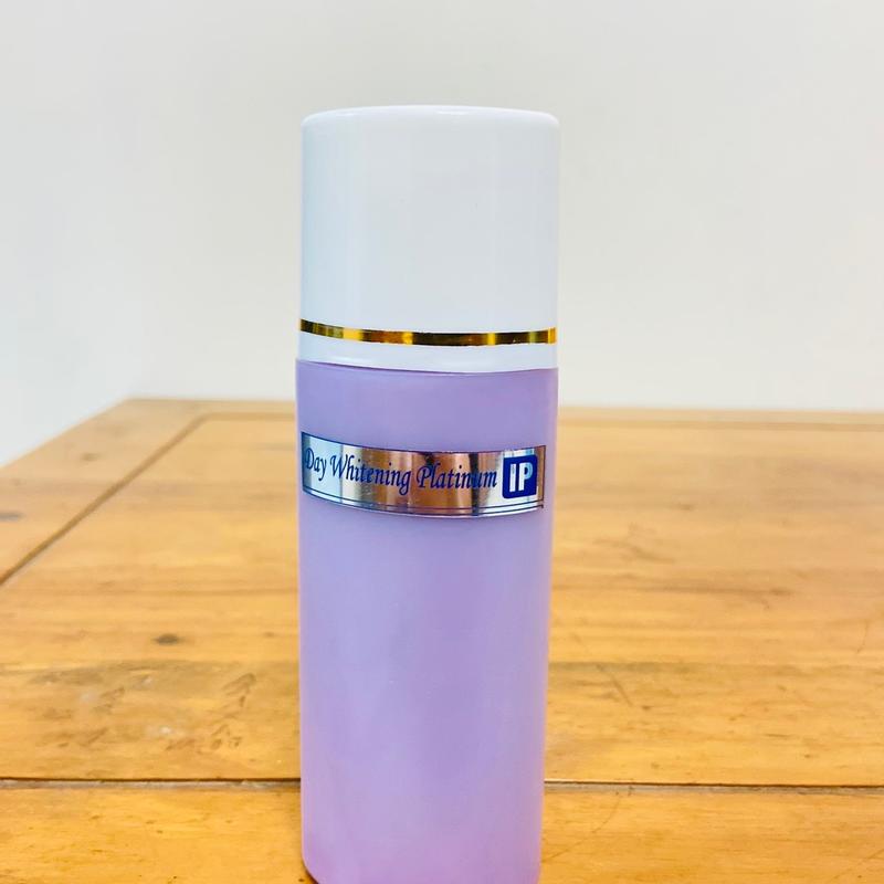 ￼DAY WHITENING PLATINUM IP SKINCARE ORIGINAL KENTAL BAU ANGGUR DAY UNGU Lotion 0