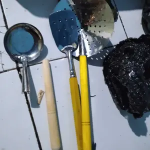 3SET SEROK PENGGORENGAN KECIL/PENIRIS SEROK BAWANG/IRUS SAYUR SEDANG GAGANG KAYU/CENTONG SAYUR/SUTIL KECIL/SPATULA KECIL PEGANGAN KAYU/SEROK/IRUS/SUTIL/SPATULA/SODET MURAH Kitchenware