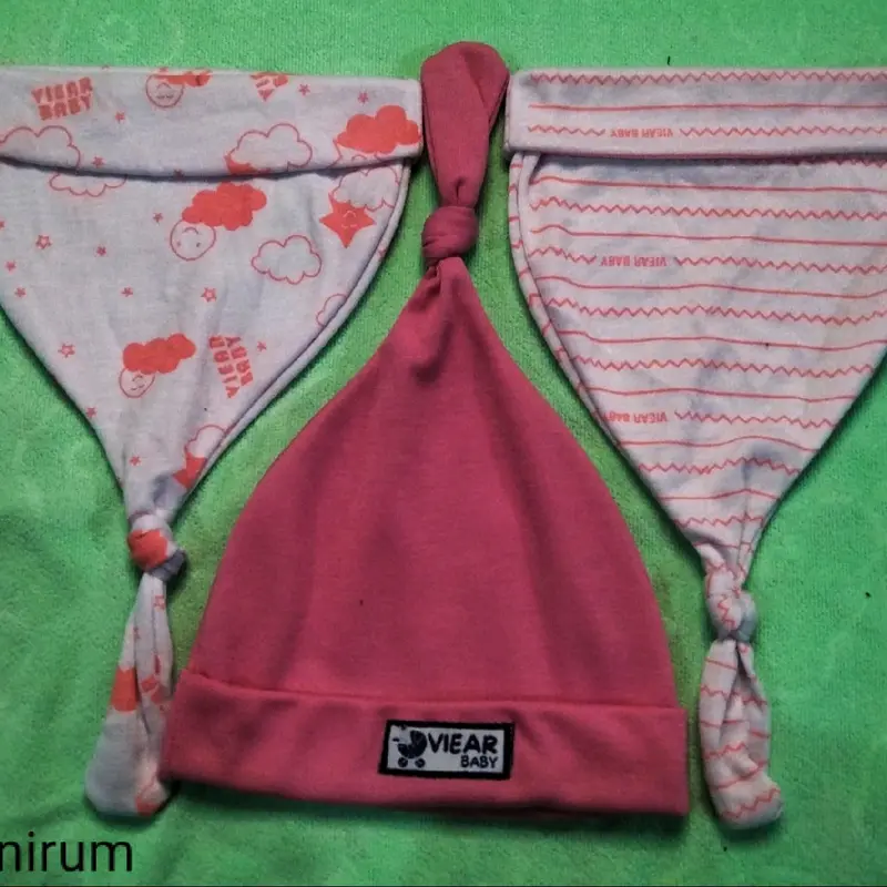 3 pcs kupluk bayi halus tebal newborn Perempuan 1