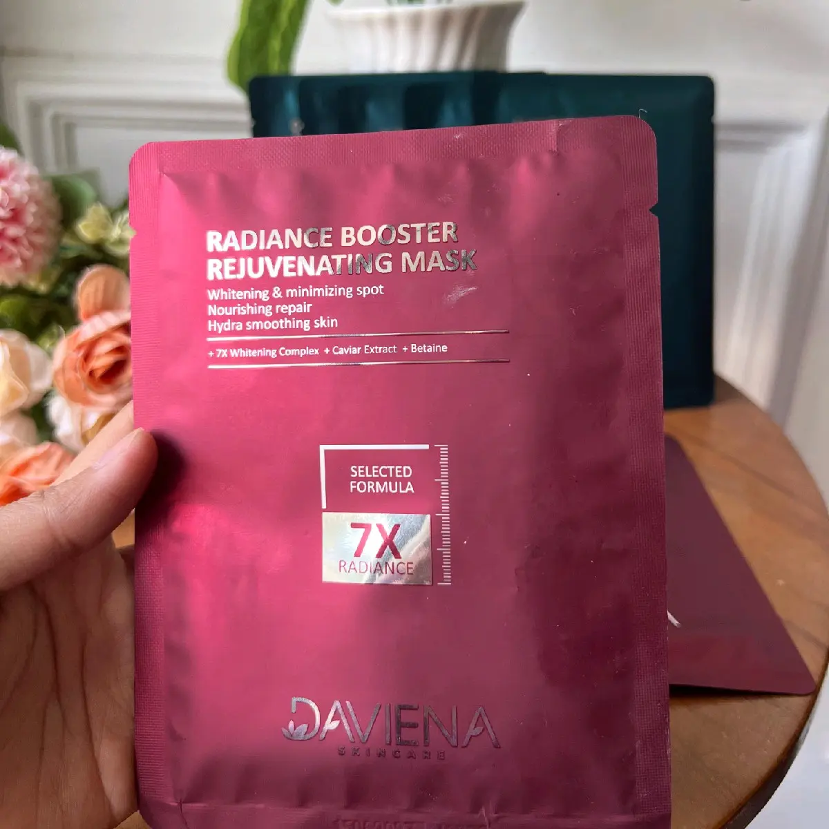 Radiance Booster Rejuvenating Mask Daviena SKincare Masker Perawatan Mencerahkan Wajah Bruntusan