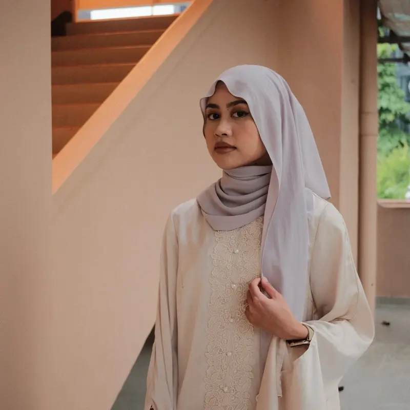 Tri Shawl Dove in Chiffon Silk