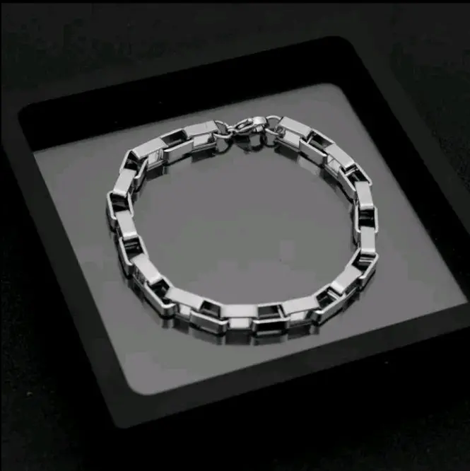 A UWINK STORE GELANG LOSTOR v1