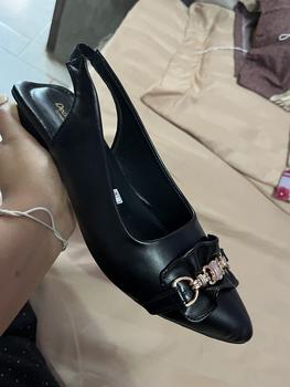 Product Review of Declare&Dee Heels Blok Wanita Pitaloka Square Toe High 3 CM Black Karet Belakang Best Seller Shoes flat  shoes from o**. 0