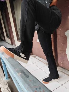 Product Review of Sneakers Aekoshoes TwoYears High Black Gum Produk Lokal Made In Indonesia from F**a 1