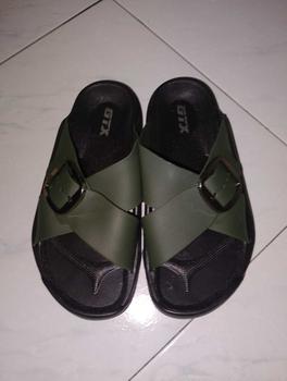 Product Review of Unisex outdoor slippers comfort cross straps slippers for men（size:40-44) Shoes Boy Footwear Walking Shoes Flipflop Slide from A**a 1
