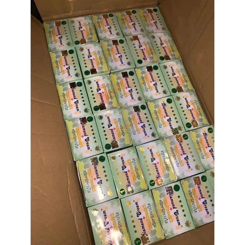 (ECERAN)  Diamond Putih Cream Wajah plus Vitamin E Mencerahkan Pelembab Pencerah 4