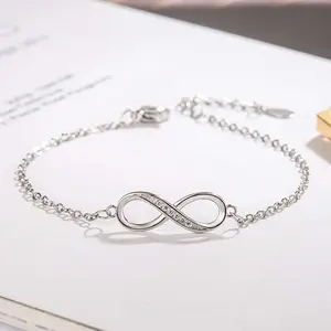 Gstarlight Aksesoris - Gelang Wanita Korean Trendy Silver Infinity Bracelet: Gelang Simbol Kebebasan AK0048