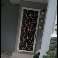 Gambar pintu tralis kawat nyamuk . pintu pengaman . pager . kanopi . railing dari Bilshop Las Kota Bekasi 4 Tokopedia