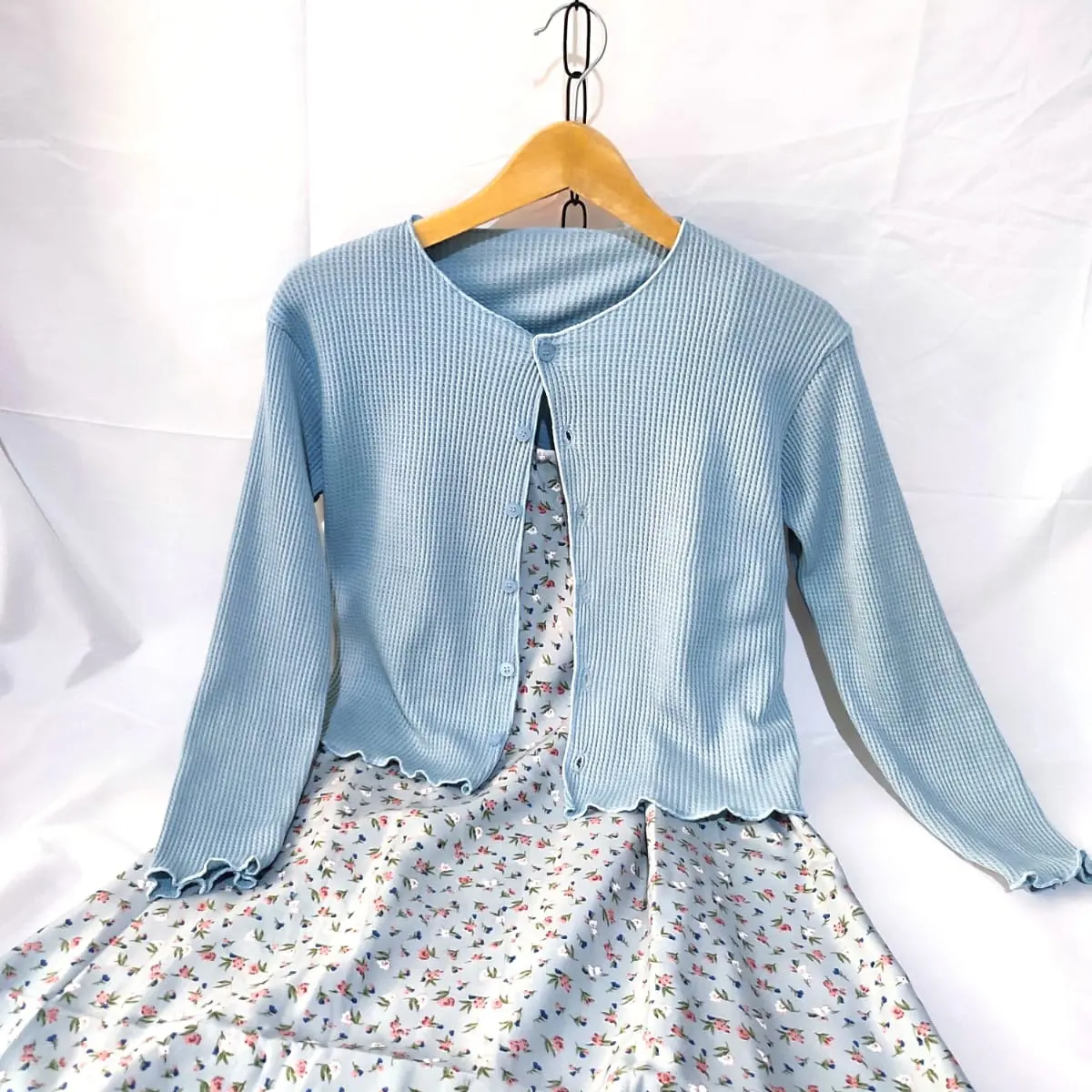 1. One Set Cardigan & overall Dress Motif/Setelan Wanita