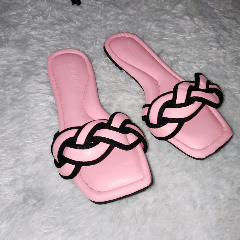 Sandal flat sandal teplek sandal wanita motif silang Queenda collection ND - 03 6
