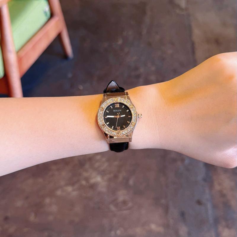  Hugi Đồng Hồ Nữ Dây Da Bóng Viền Đá Hugi_bolun 0996 Thời Trang Xinh. 