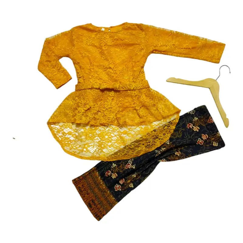 kebaya satu set brukat rok plisket untuk anak usia 4 sampai 14 tahun Fashion Cantik,kebaya modern,kebaya wisuda,kebaya anak perempuan. 4