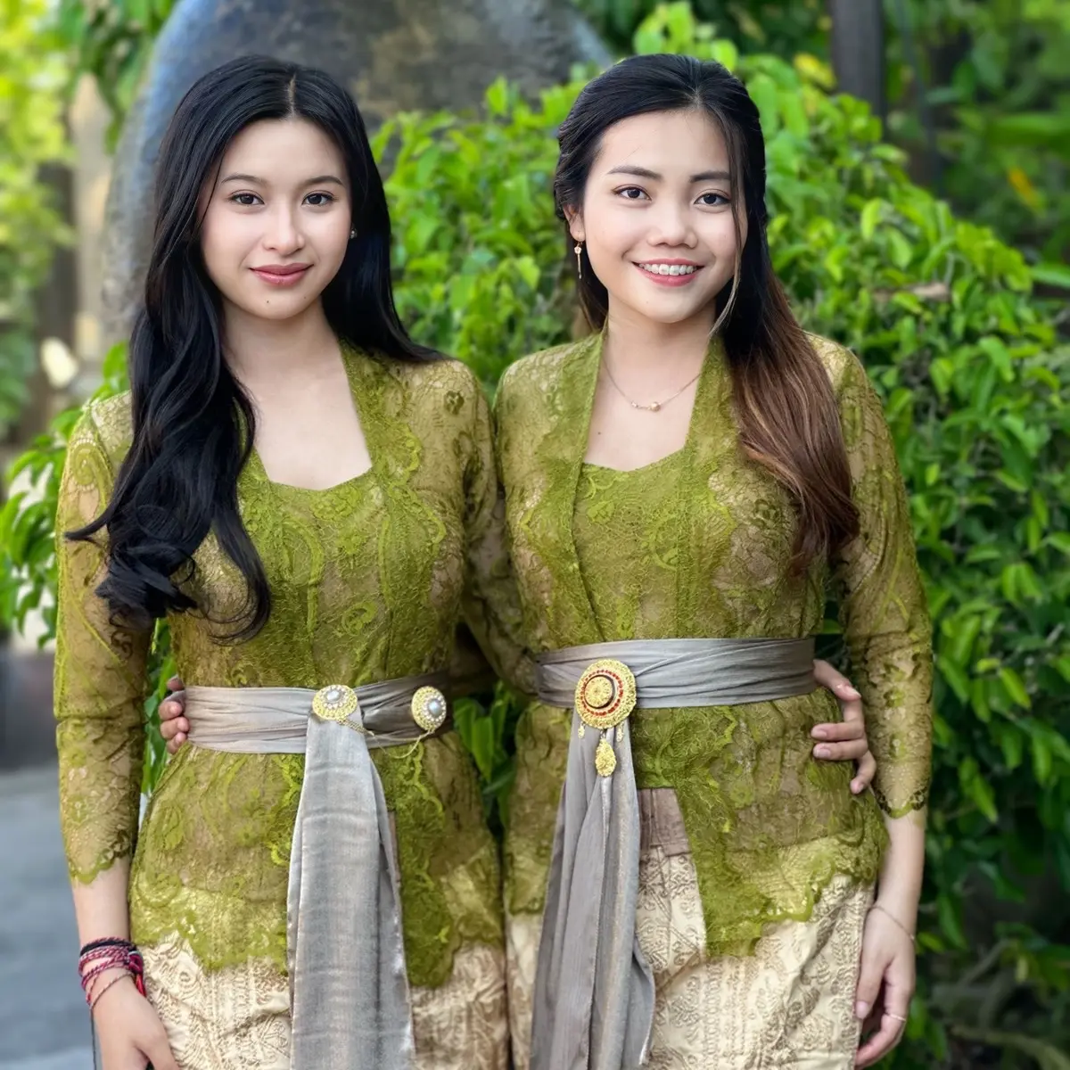 KEBAYA BROKAT SANTILI MURAH PREMIUM