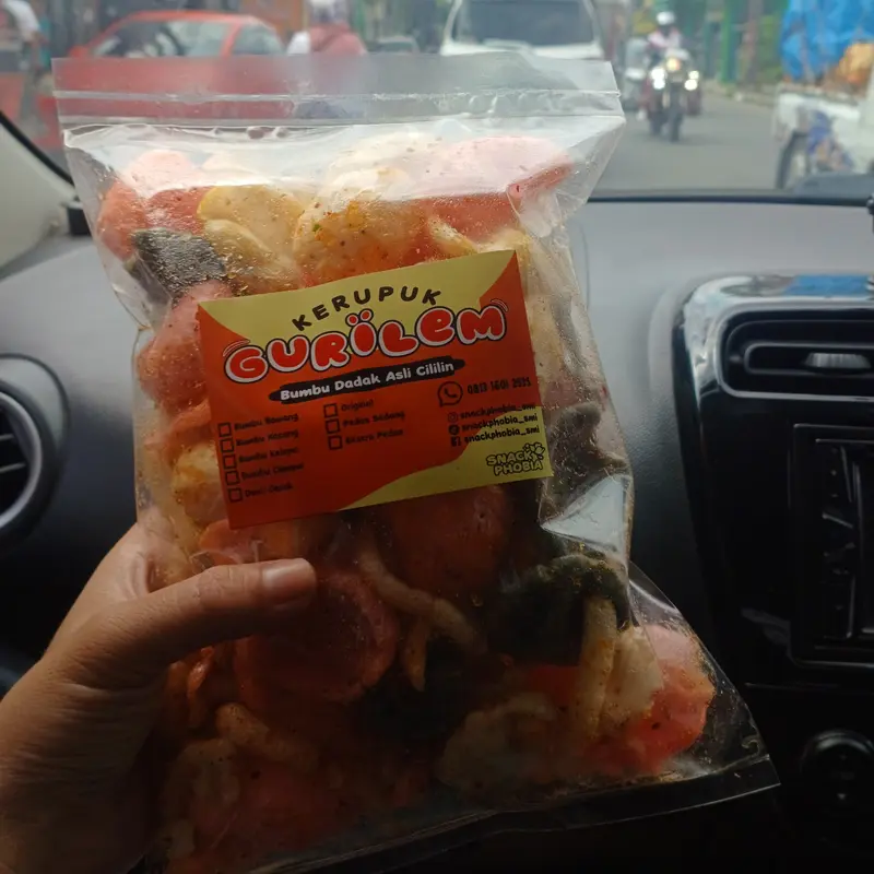SNACK PEDAS BY SNACK PHOBIA Cemilan pedas kerupuk gurilem, kerupuk bawang, kerupuk mangkok, kerupuk jengkol bumbu bawang kacang chilli oil [renyah,extra pedas,manis,gurih,asin] bumbu lekoh dan medok 4
