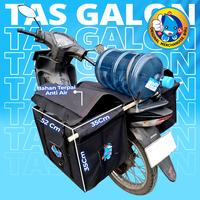 Gambar Tas Galon / Tas Galon Motor / Tas Motor / Tas Motor Belakang Mr. OTRI - Original Merchandise Biru dari Air Minum Biru Kota Surabaya 2 Tokopedia