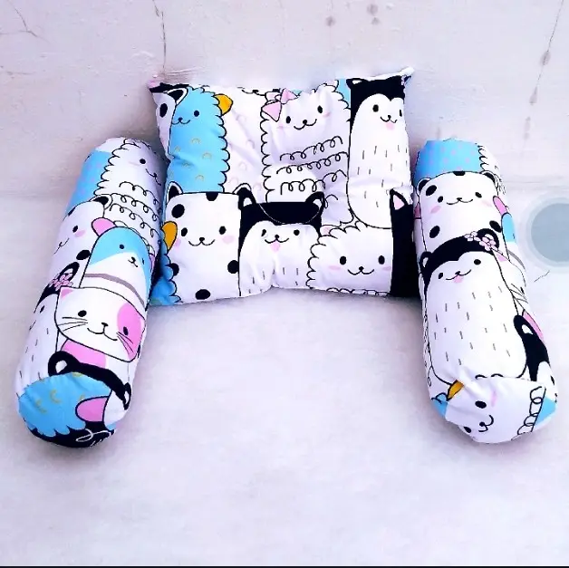 Bantal guling bayi katun motif karakter cinta 1