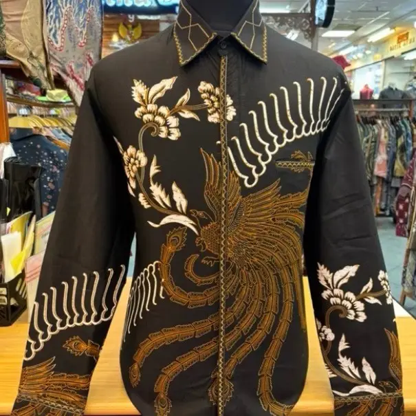 Kemeja batik pria katun smock bordir di lapisi trickot