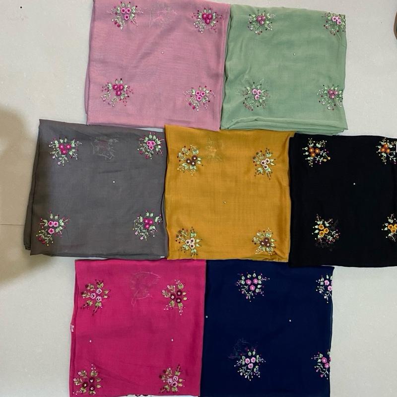 Jilbab Paris Sulam Permata Tassel Premium 2