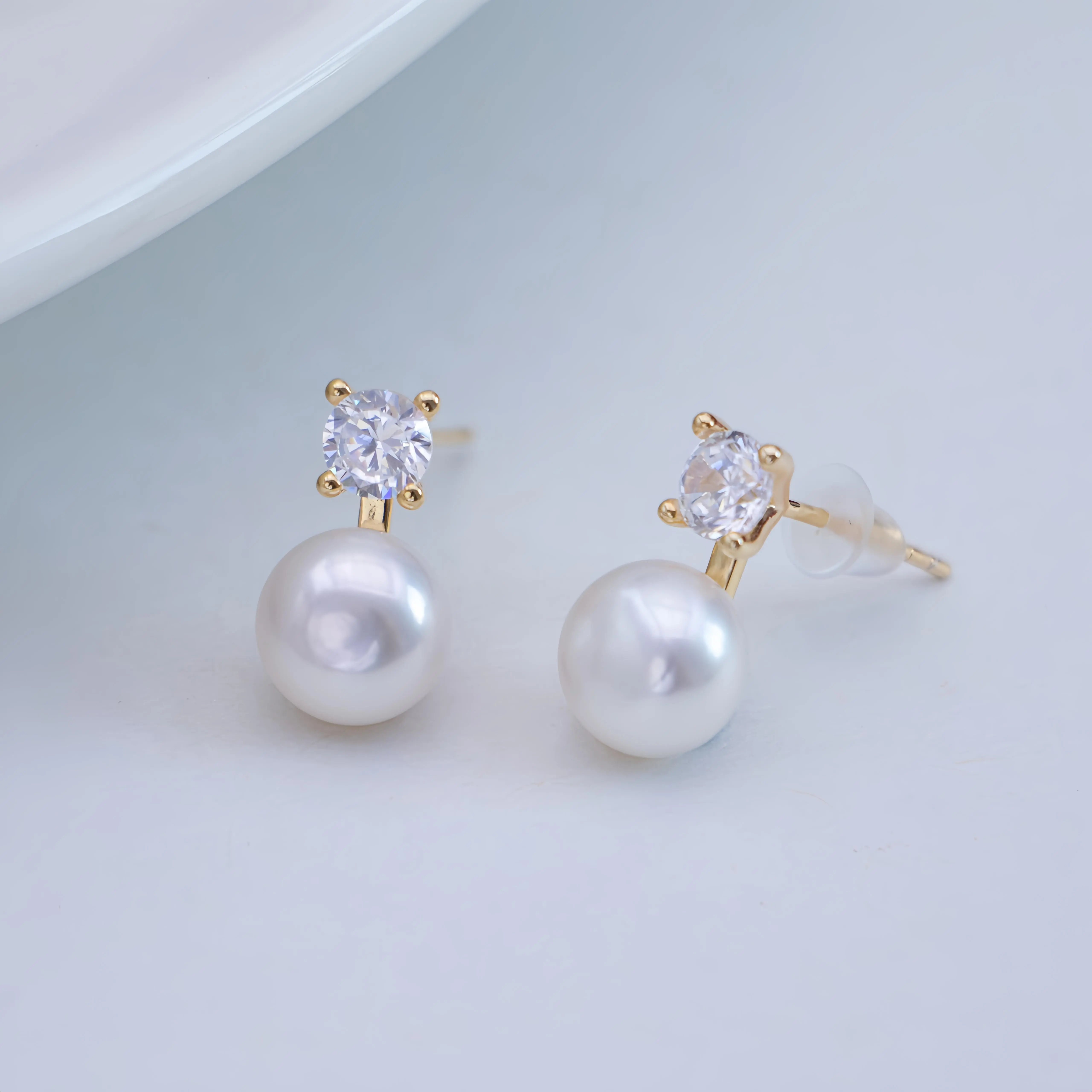 Shuiyu S925 silver freshwater nuclear free white "eternal classic" Daifei style pearl earrings 7-8mm flat round flawless ZH13272