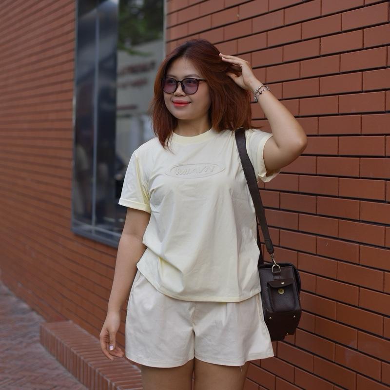 MIASTUDIO - Áo baby tee Nữ  Cổ Tròn chữ nổi chất cotton mềm mát bigsize 90kg