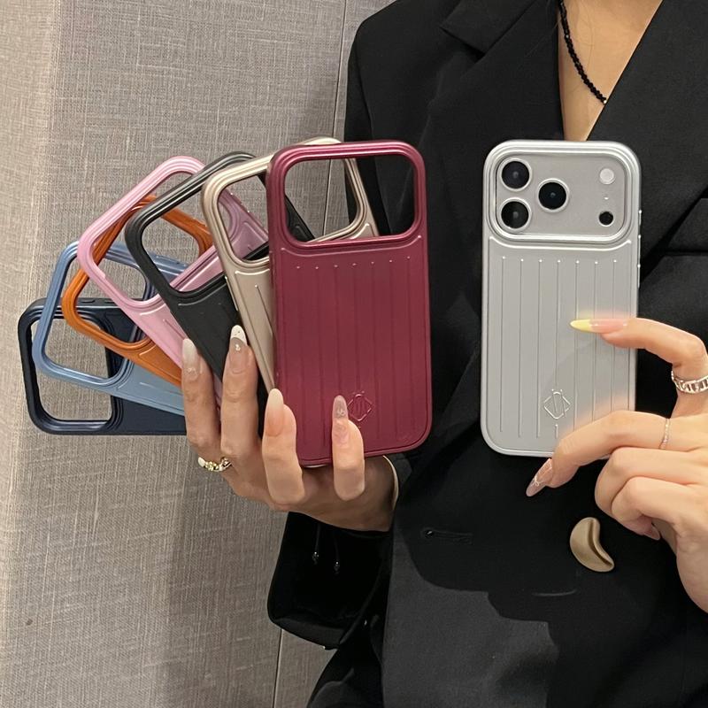 Ốp lưng cao cấp tương thích cho IPhone 17 Pro Max, màu mới ra mắt, vỏ polycarbonate hợp kim nhôm magiê màu bạc, lớp lót mềm tích hợp sẵn, cảm giác cầm nắm cao cấp, bảo vệ toàn diện chống rơi vỡ cho IPhone 16 Pro/15/14/13/12/11 Pro Max