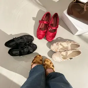 IZUMI - Sepatu Wanita Slip On Flatshoes Korea Velvet Motif Leopard Warna Hitam Coklat Maroon Krem Size 37-40 Sepatu Casual Elegan Trendy