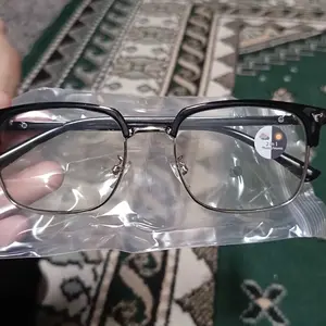 Kacamata Anti Radiasi Photocromic Pria Wanita Bisnis Bingkai Persegi