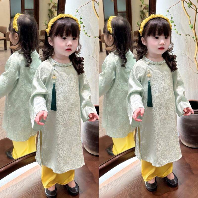 Mekembean X Tặng bờm Set áo dài Tết bé gái gấm 2 màu hot trend đỏ - xanh phối quần trắng - vàng kèm bờm và tua treo siêu xinh hot trend