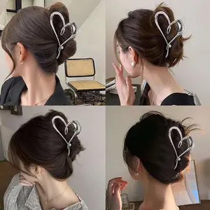 Jedai gradasi clips cocok untuk di pakai sehari-hari Claw Clips Mudah digunakan Fleksibel untuk berbagai keperluan Tidak ada spesifikasi tambahan Ideal untuk keperluan sehari-hari Anda bunga