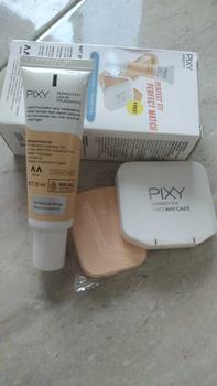 Product Review of Pixy Perfect Fit Liquid Foundation SPF35 PA++ Gratis Pixy UV Whitening Two Way Cake Refill Wajah from m**y J**k 0
