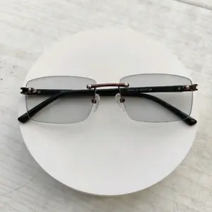 KACAMATA PRIA 065 SUPER PREMIUM FRAMELESS TANPA BINGKAI lebar frame 13,2 cm lebar lensa 5,8 cm tinggi lensa 3,4 cm