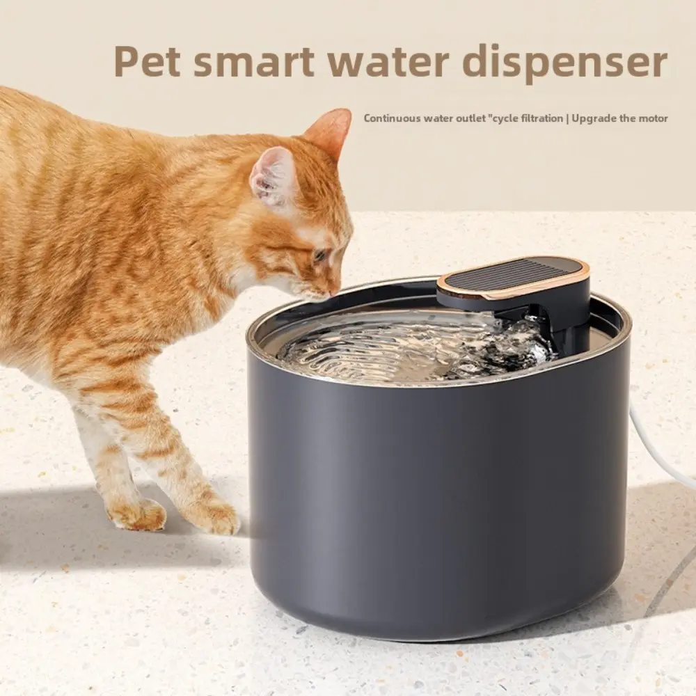 Silent pet water dispenser, smart design, large-capacity tank for convenience, built-in filtration system for automatic circulation, keeping water clean and healthy.