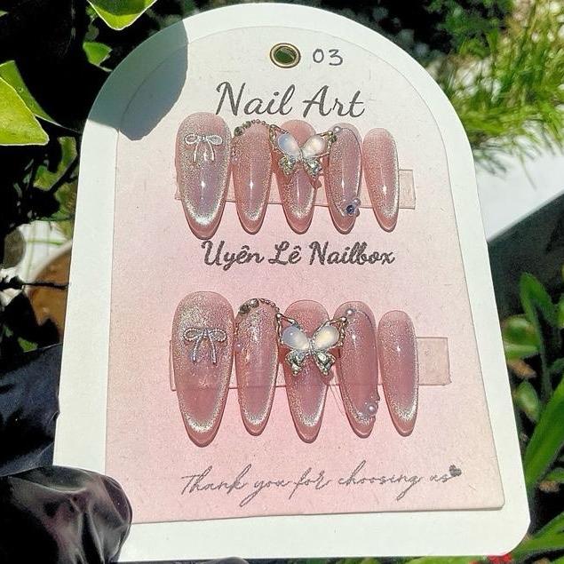  T03 nail box  mắt mèo kim cương mix  chamr đá tỉ mỉ 