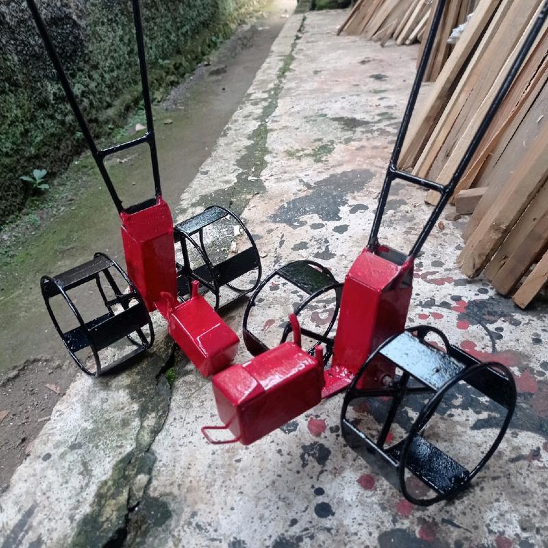 MAINAN TRAKTOR ANAK MINIATOR TRAKTOR BAJAK SAWAH / MAINAN TRAKTOR 1