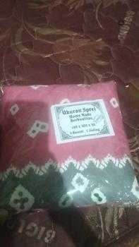 Product Review of SPREI DOBEL KARET ANTI GESER UKURAN KOMPLIT SPREI MOTIF JUMPUTAN SOLO//SPREI JUMPUTAN BEST SELLER/SPREI BATIK JADUL from r**a 0