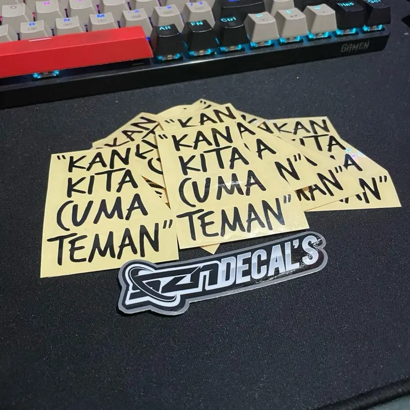 Kan kita cuma teman hitam