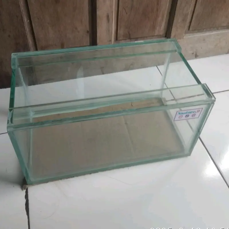 AQUARIUM MINI UKURAN PLT 35x18,5,x18,5  KACA BENING KETEBALAN KACA 7mm Cocok untuk kebutuhan ikan kesayangan  Cupang  Chana Dan ikan hias lainnya 0